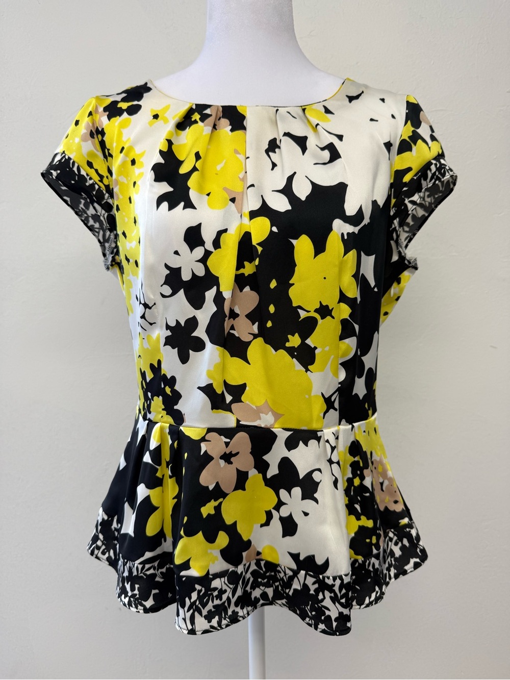 New York & Company Yellow Black White Floral Peplum Blouse